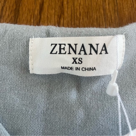 Zenana Front Seam Sweater Light Gray Style TW-21018C5 Women’s Size XS NEW - Picture 2 of 6